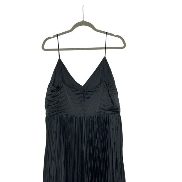 Petal and Pup Maira Black Satin Sleeveless Pleated Maxi Dress | Size 18 - Picture 6 of 9